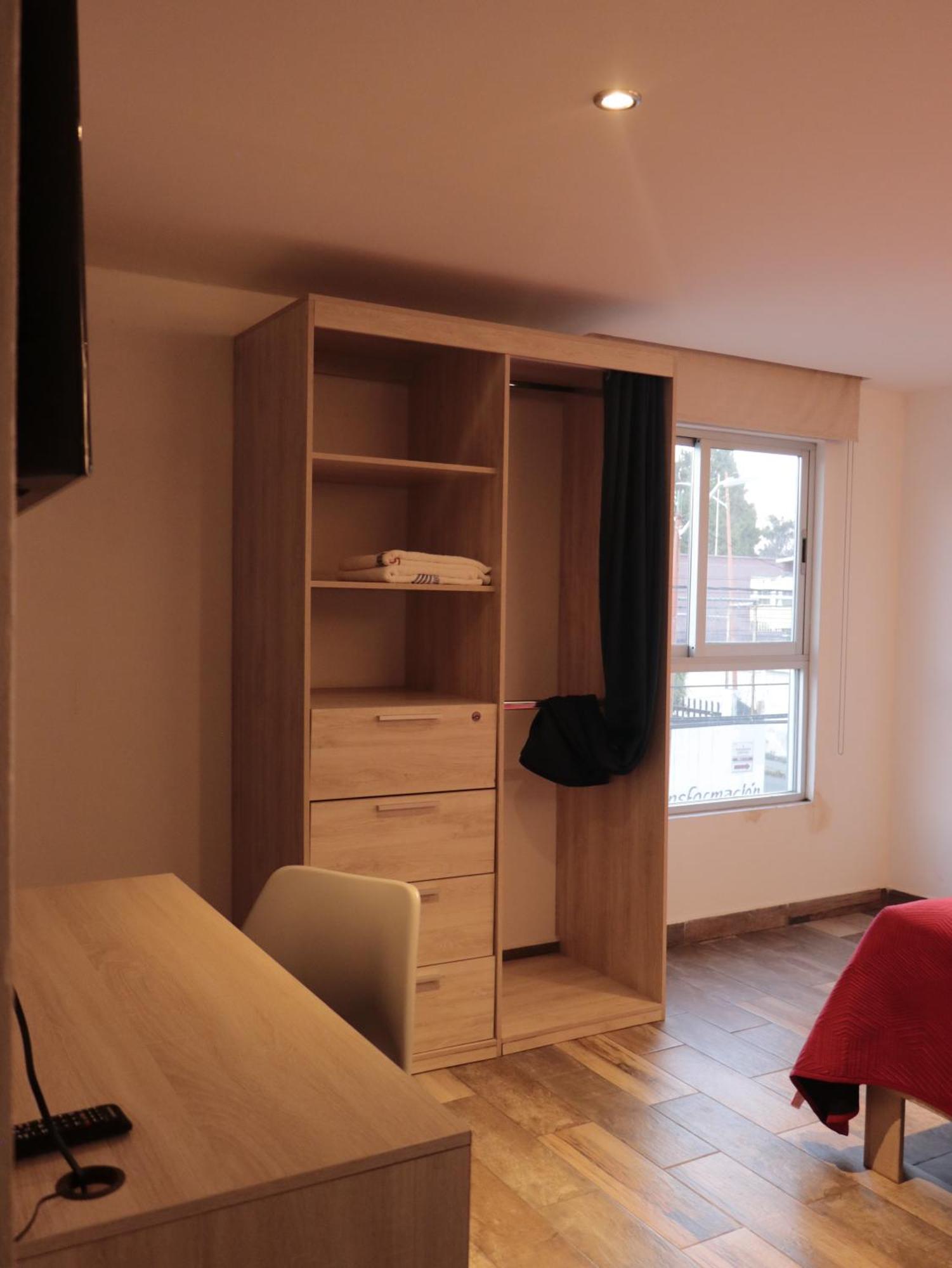 Aparthotel Urban *