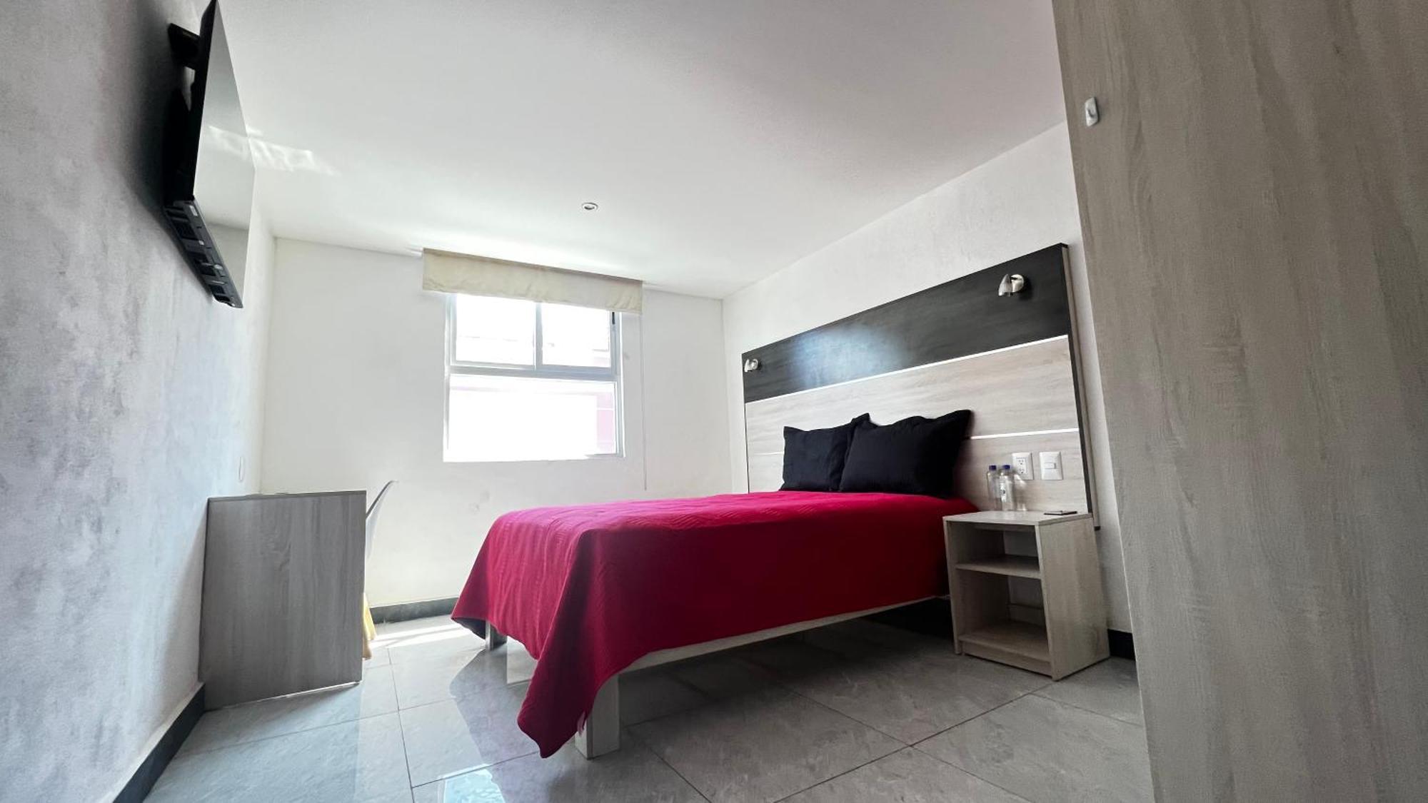 Urban Apartahotel