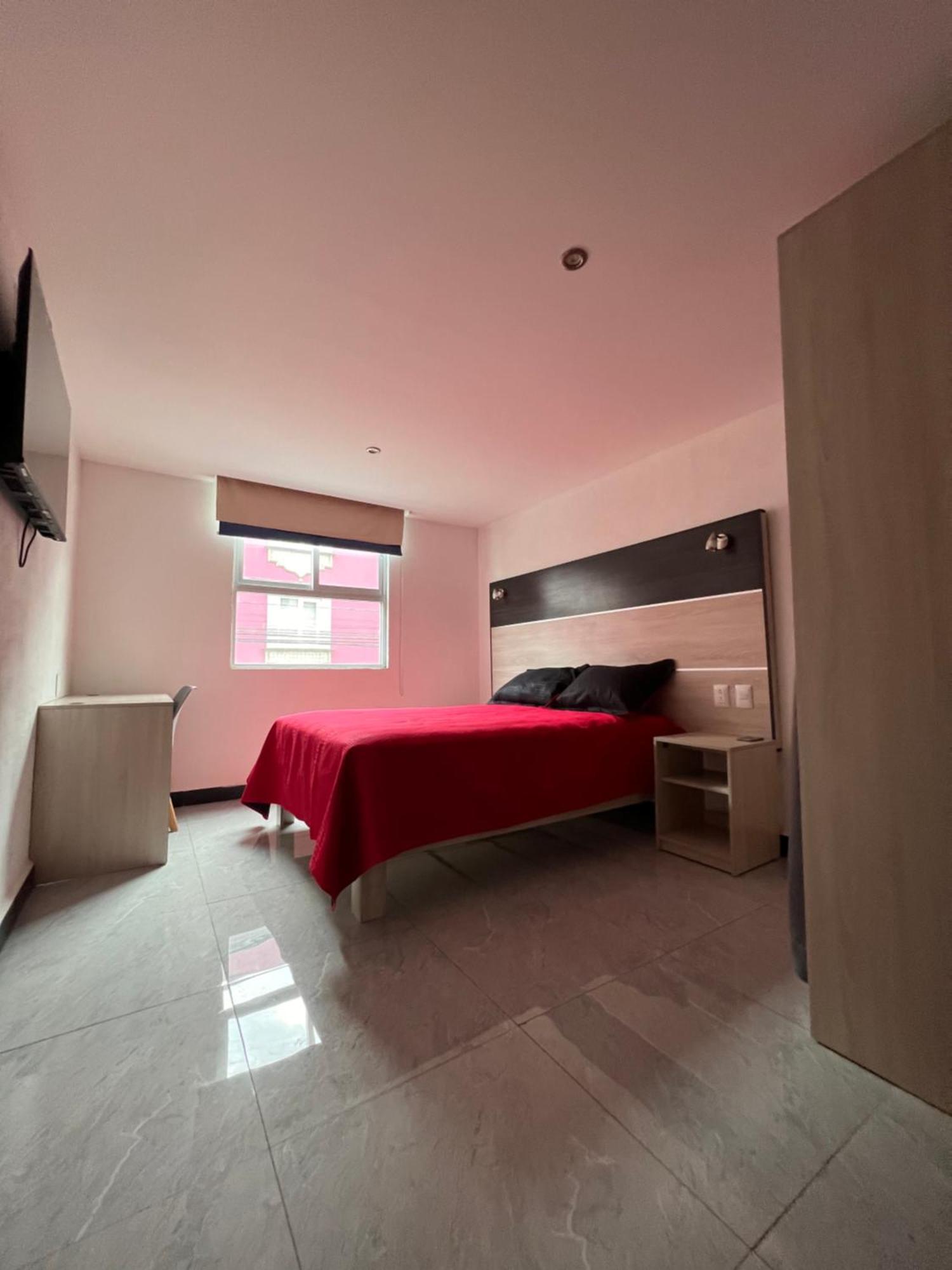 Urban Apartahotel